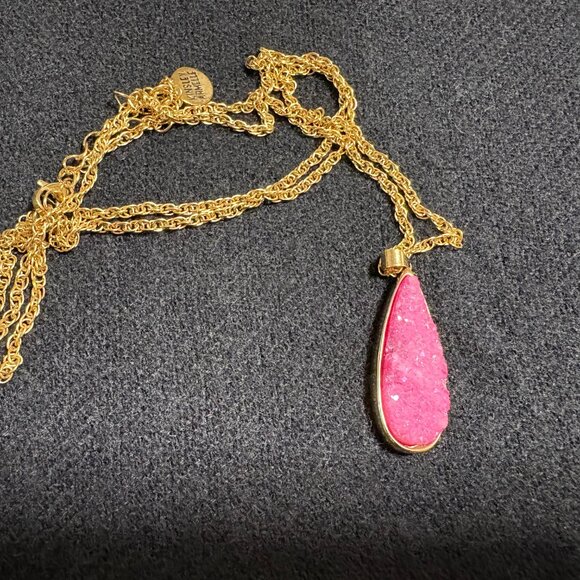 Kinsley Armelle Blush Quartz Drop Necklace - Picture 2 of 2